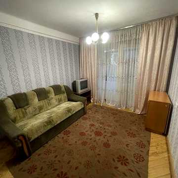 здається квартира 2-кімнатна,метро Лісова