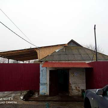 Продам будинок,літня кухня,погріб.