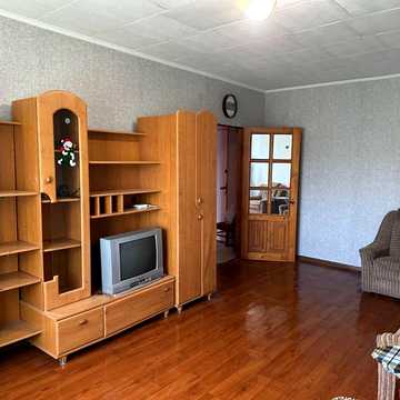 Оренда 2к.кв .Бородинський (Каховська).Вільна з 01.09 .Власник.