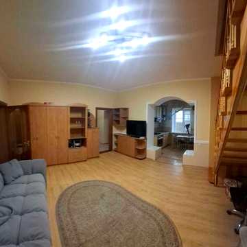 126м2 в центральній частині з підвалом