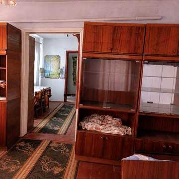 Продається будинок у с. Орловець із земельною ділянкою 36 соток