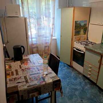 Продаж 3-х кімнатна квартира в популярному районі ВИШЕНЬКА, добрий житловий стан. ВИГІДНА ЦІНА за 1 кв.м. Телефонуйте розповім деталі