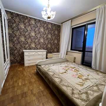 Докії Гуменної вул. (Юрія Смолича), 2