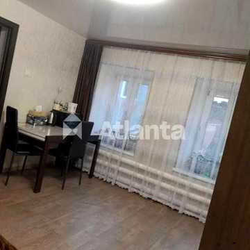 Продам просторную квартиру в 10 минутах от центра города