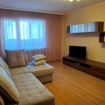 Продам 1 кімнатку квартиру. Метро Позняки. вул. Гмирі