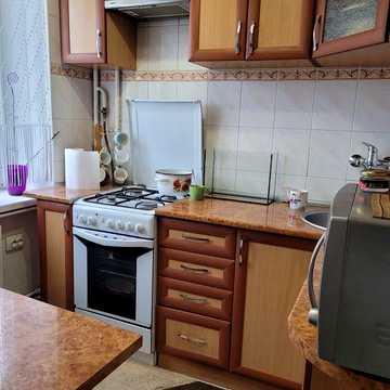Продам 1 км.кв.вул.Бандери(Центр),з ремонтом,меблями,автономне опалення,кондиціонер