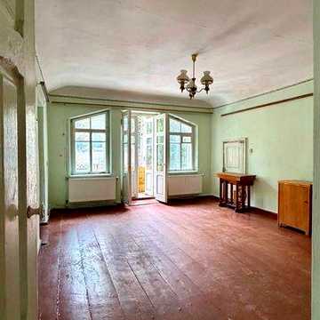 Продаж 2-кімнатної квартири в центрі міста