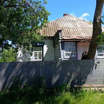 Продається частина будинку в м. Ічня , Чернігівська область.