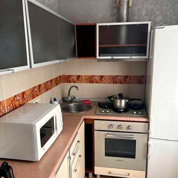 сдам 3 х к.кв.на Космосе для семьи