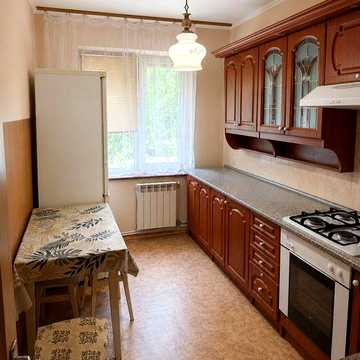 Продам квартиру трьох кімнатну