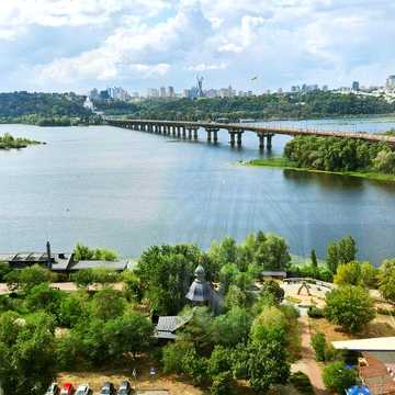 ГЕНЕРАТОР Оренда 2 кімнатної квартири з видом на Дніпро, проспект Павла Тичини, 2, метро Лівобережна,