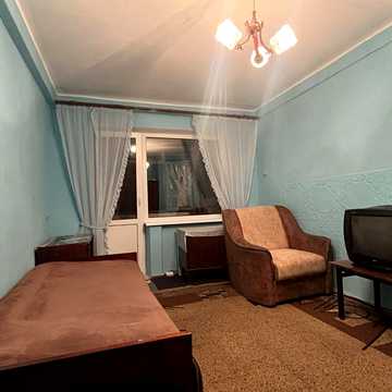 Продам свою 2-х кімнатну квартиру на черемушках