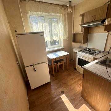 Петра Григоренко  2 комн.кв.Дворец Спорта Новые дома
