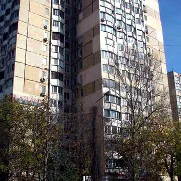 3- комнатная квартира в сотовом доме на Марсельской