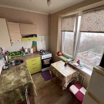 Сдам 2 ком кв метро Студенческая  можно животными
