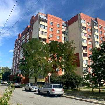 Продам квартиру у Звягелі (Болгарбуд)