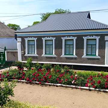 Продам будинок по вул.Щасливій район технікуму.
