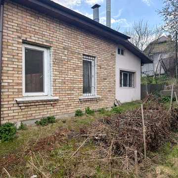 Продаж земельної ділянки з будинком, є можливість розділити ділянку та продати окремо без будинку