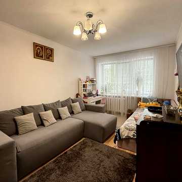 Продам однокімнатну квартиру біля Кавових мешт