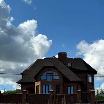 Продам дом 3 этажа , сауна с бассейном на берегу Лёвшинского залива