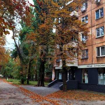 Продаж. 95 квартал. проспект Миру,48.