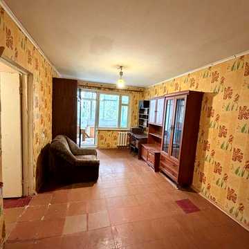 Продам 2-х ком квартриру на ДАМАНСКОМ (ул. Адмирала Головка 9)