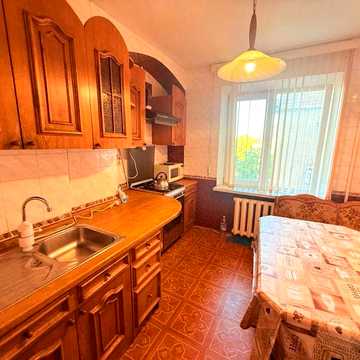 Аренда 3 комнатной квартиры возле парка Марка Твена