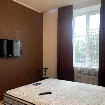 Здам 2 кiмнатну квартиру в самому центрi мiста IS
