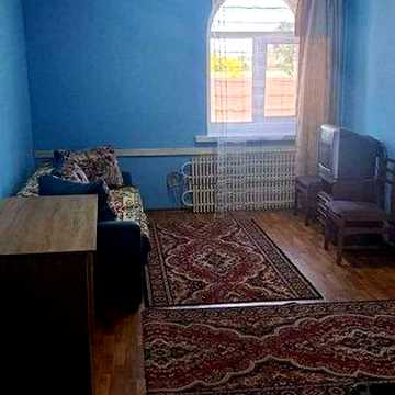 Сдам 1ком из квартиру 32кв.м метро Киевская в частном 2х этажном доме ,на втором этаже ,ул Ново-Харьковская 21/25