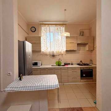 Продам 2 комнатную квартиру на Парковой с отдельным входом