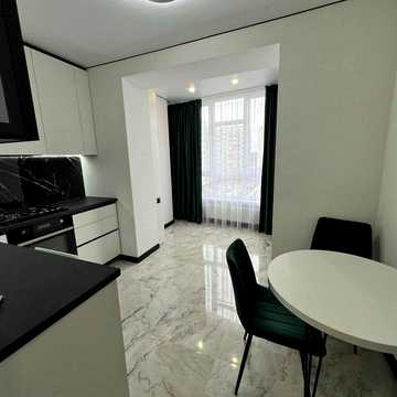 1к Озерна, Рауш 7/10, 42м2, дизайнерський ремонт! ID 3421