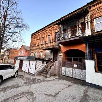 Центр 3-КІМНАТНА КВАРТИРИА— 73,5 м²