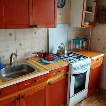 Сдам большую 2 ком кв Ул Гудыменко 6 /9