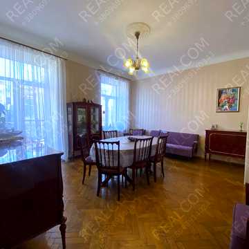 Митрофана Довнар-Запольського вул., 2/20