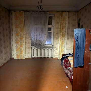 Продаж від власника. 2-кімнатна квартира, перший поверх, під ремонт, Центрально-Міський район.