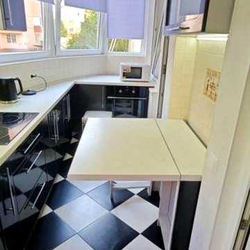 Сдам двухкомнатную Таирова Небесной Сотни
