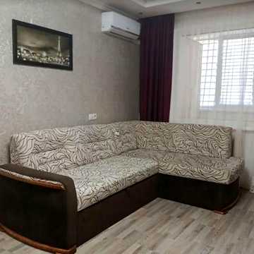 Продаж 1к квартири 34 кв. м на вул. Академіка Заболотного 31 з меблями