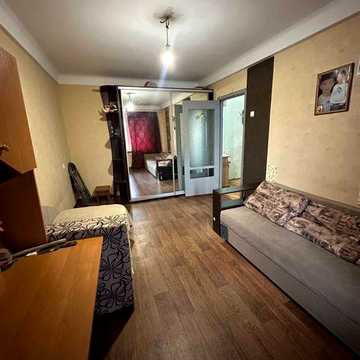 ПРОДАМ!! 1 к. Квартира(космос)