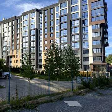 Продається квартира в новобудові, вул. Науки