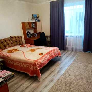 Продаж 3 кімн. квартири, цегляний будинок, Мотель