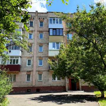 Продається 1 кімнатна квартира вул. Відінська р-н. 12 школа