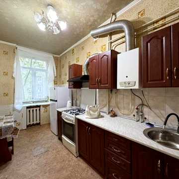 Продаю 2-к/к ЦЕНТР. Вул. Адміральська.