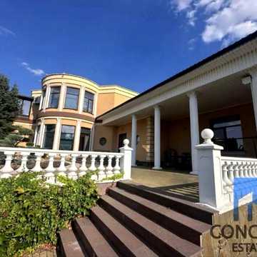 Аренда загородного дома с уникальным садом и SPA-комплексом