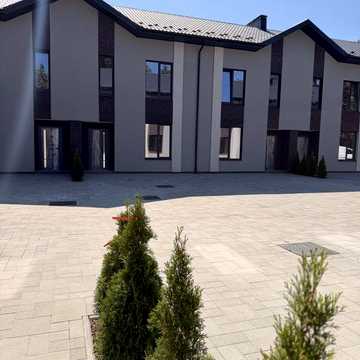 Продам таунхаус біля Центрального парку Газ червона цегла