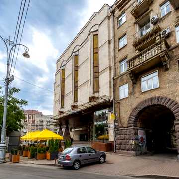 СРОЧНО ! Продажа 2 комн с мебелью Велика Васильківська Большая Васильковская 20 до метро Площа Українських Героїв 1 минута  БЕЗ комиссии СПП (MLS)
