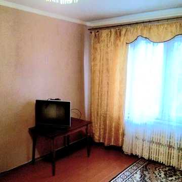1 ком на низком этаже, 32 тыс.в 9 эт.доме.