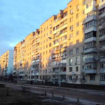 вул. Алматинська, 109а, 4-кімнатна квартира під ремонт, Власник!