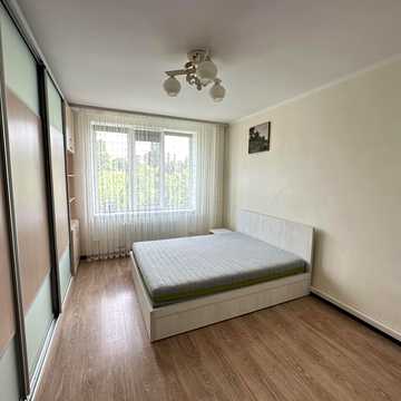 Ярослава Гашека бульв., 24