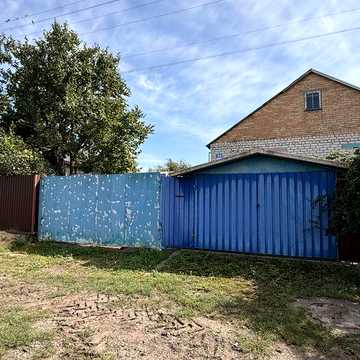 Продам дом 3 комнаты: гараж, сад, хозяйство — Кобзовка