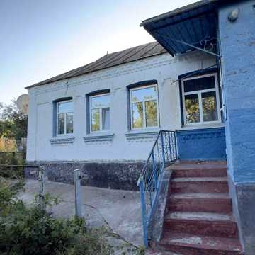 Продаж 4к Дім Жовтнева вулиця